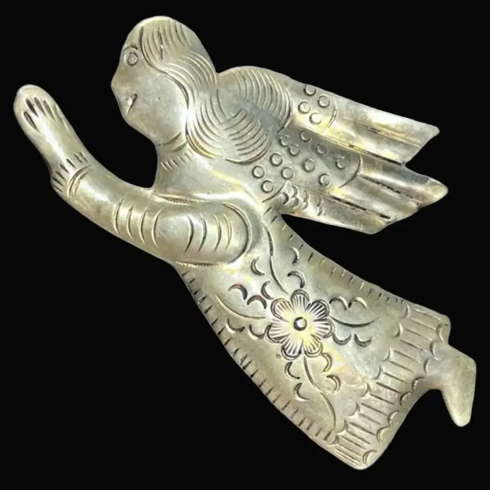 Vintage (1970's) Sterling Silver Etched Angel Brooch